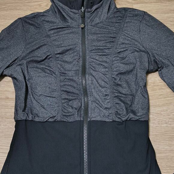 Lululemon Women's Black Jacket Reversible - Picture 7 of 8